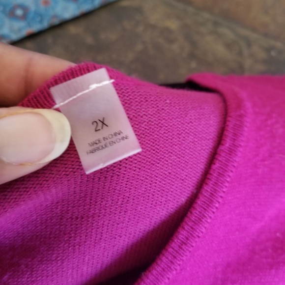 T Tahari Asymmetrical Pomegranate Sweater Top - Picture 5 of 6